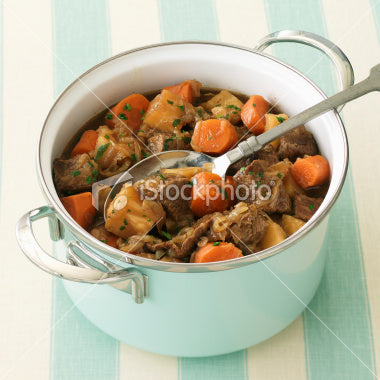 ist2_10569060-hearty-beef-stew