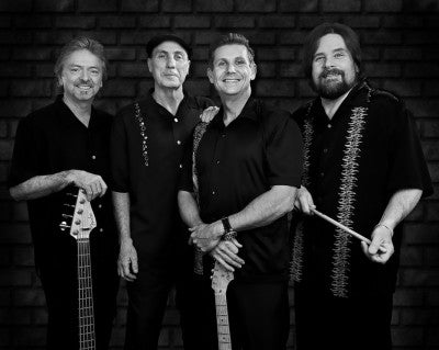 Neal & The Vipers Friday Night At Mulhearn's – Narragansett Beer