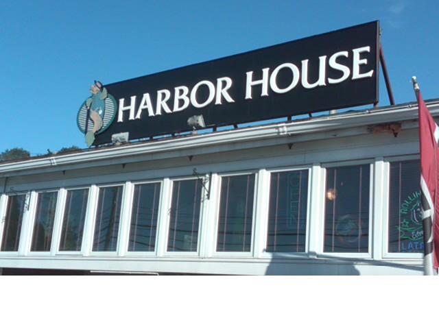 Clam Shack Of The Week: Vinny's Harbor House